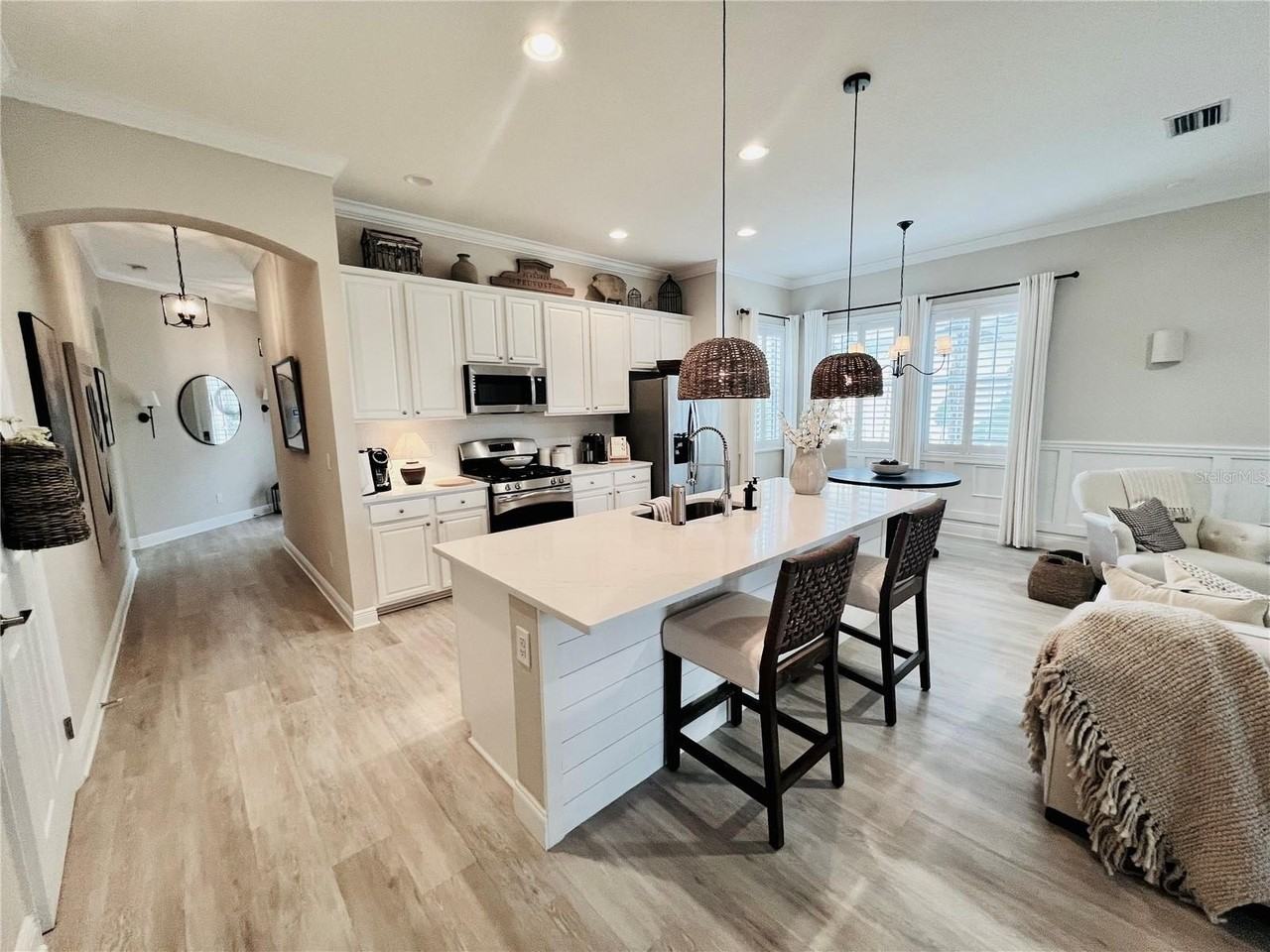210 Latitude Pl - Photo 5 of 26