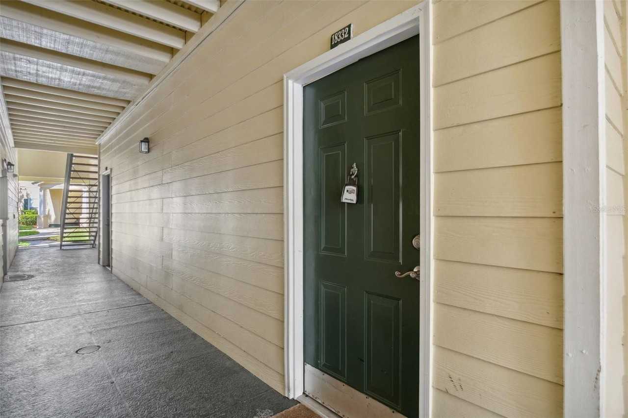 18332 Bridle Club Dr #18332 - Photo 3 of 28