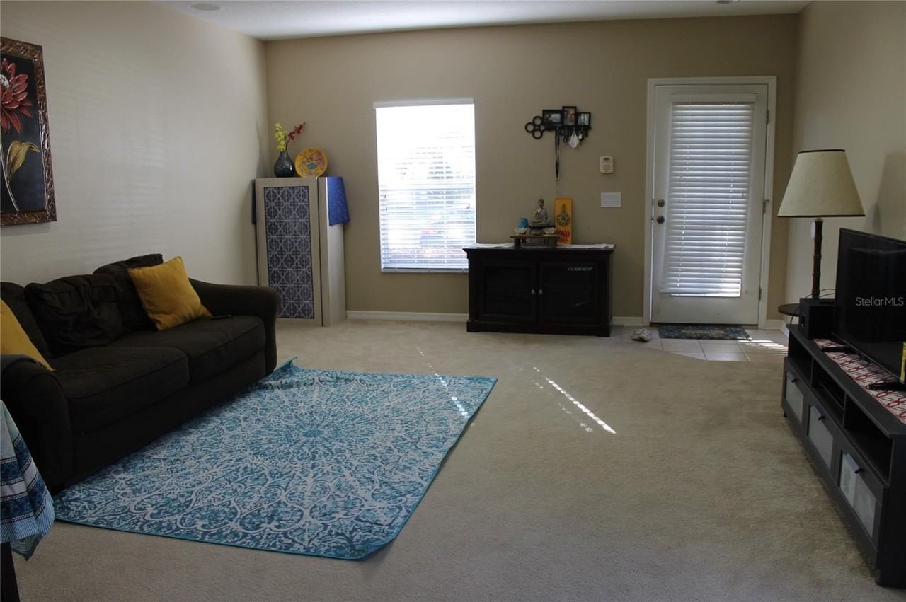 5815 Fishhawk Ridge Dr - Photo 2 of 17