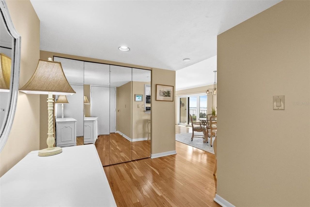 1480 Gulf Blvd #409 - Photo 5 of 47