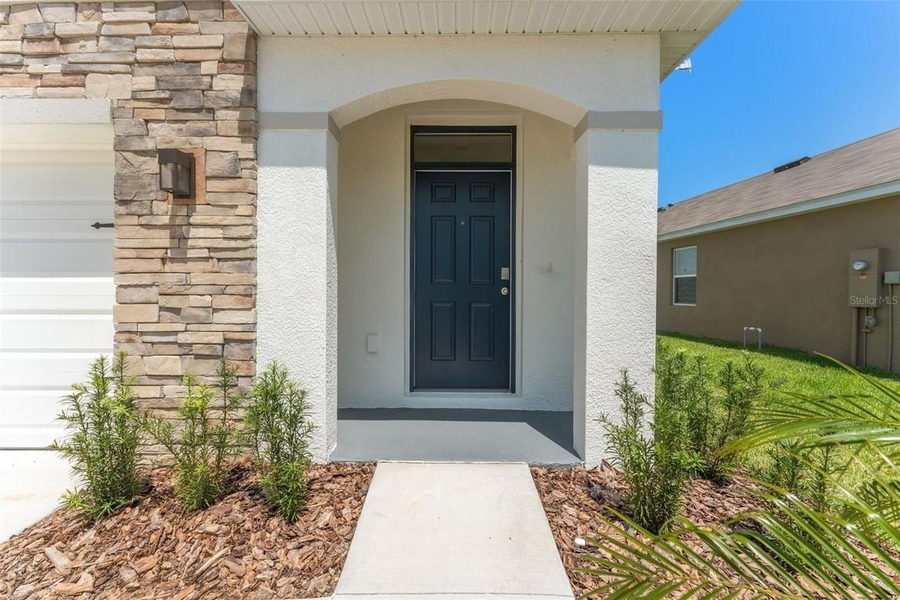 7181 Broad River Ave - Photo 5 of 45