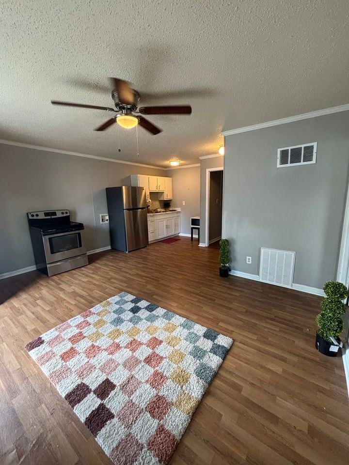 320 Osceola St - Photo 3 of 25
