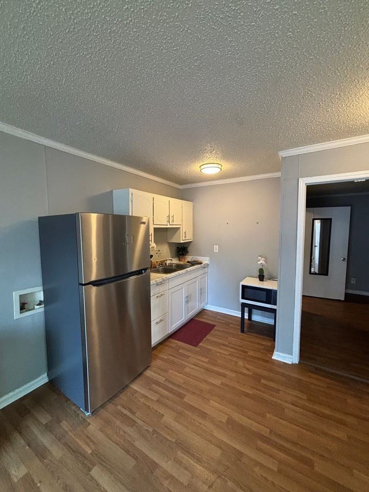 320 Osceola St - Photo 7 of 25