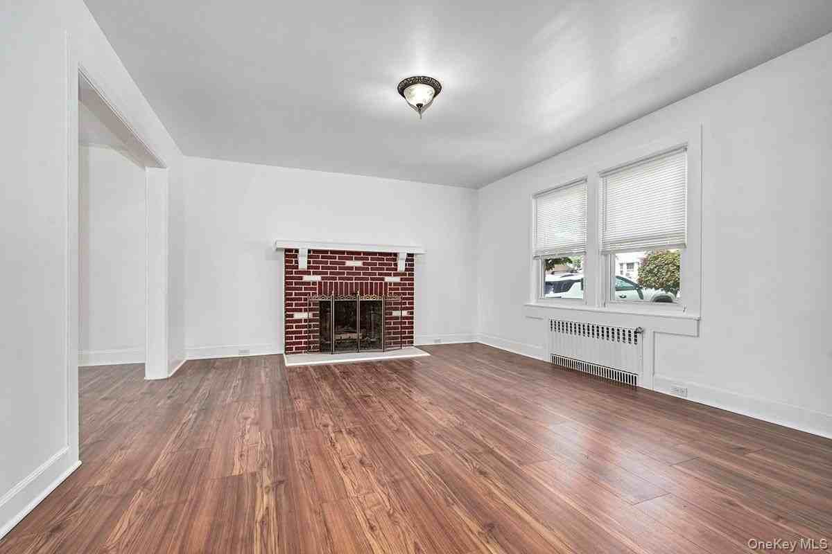 13 Concord Ave #11 - Photo 3 of 17