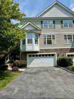 featured image of 8 Green Ct