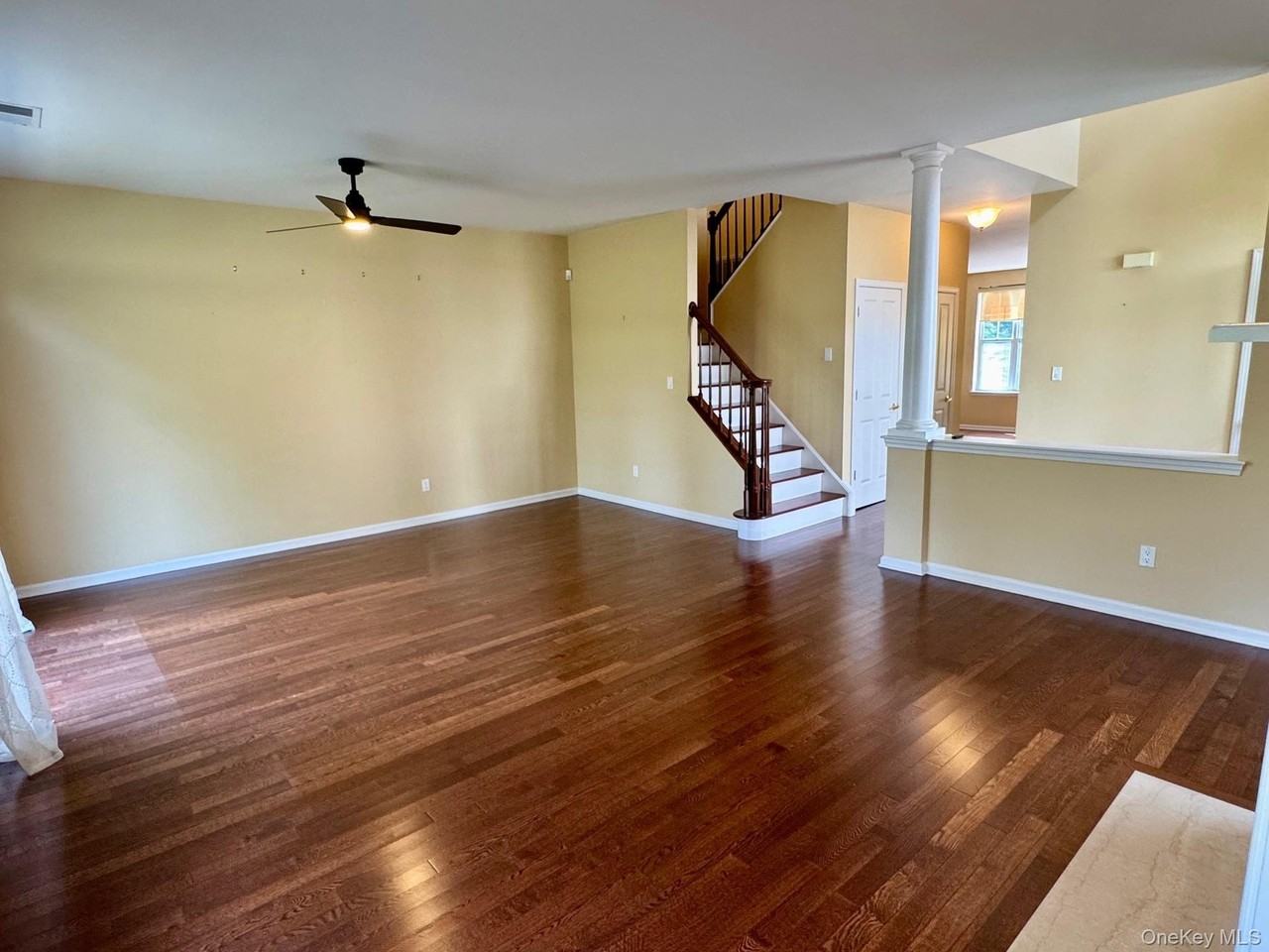 8 Green Ct - Photo 7 of 48