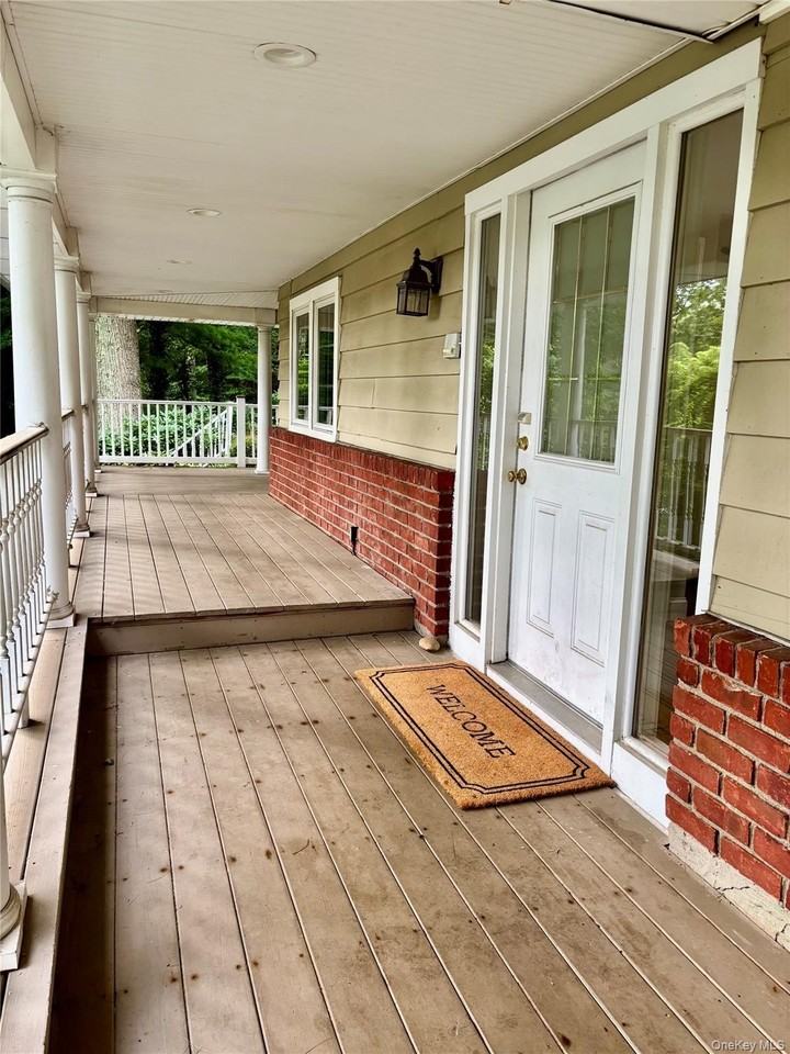 108 Old Country Rd - Photo 2 of 8