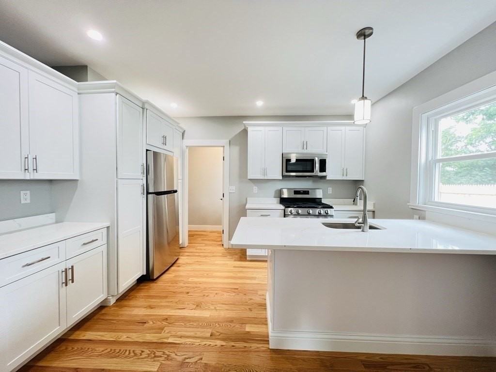 21 Caledonia Ave #21 - Photo 3 of 21