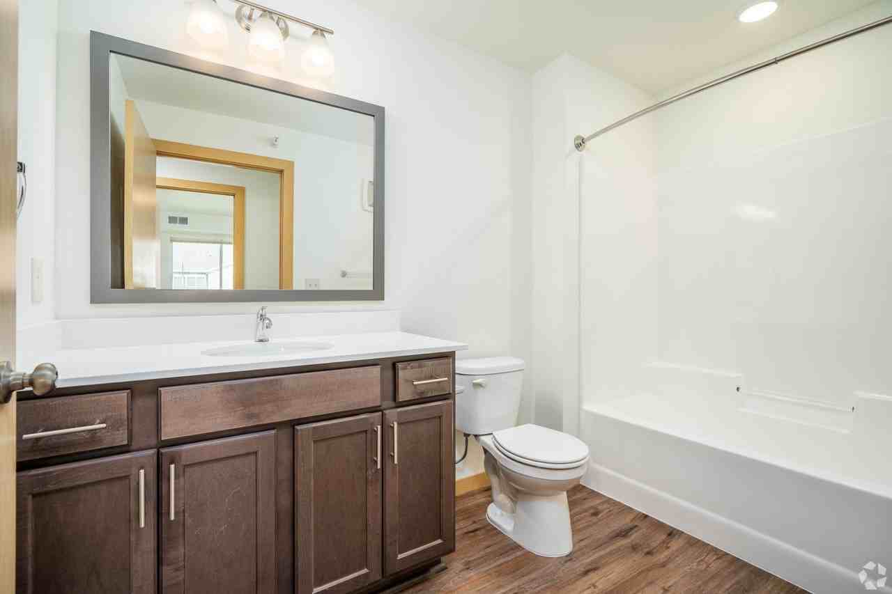 Hickory Grove Apartments (A) - Photo 5 of 24