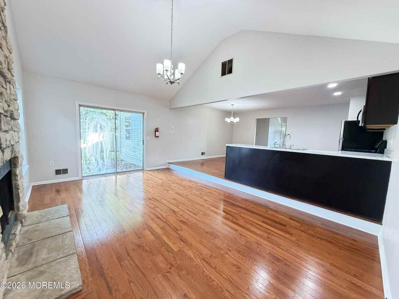 297 Mermaid Dr - Photo 7 of 19
