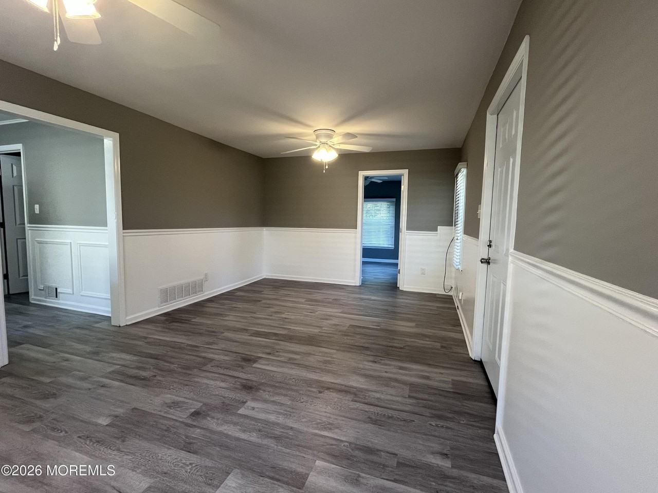22 Locust Ct - Photo 7 of 17