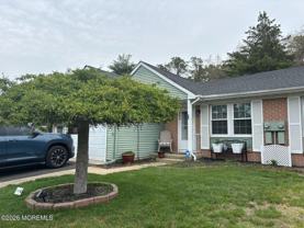 20 Easton Dr #A - Photo 1 of 1