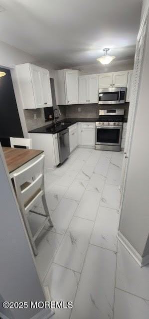 101 Hyacinth Ln - Photo 4 of 9