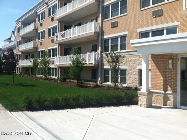 200 Ocean Park Ave #1C - Photo 3 of 29