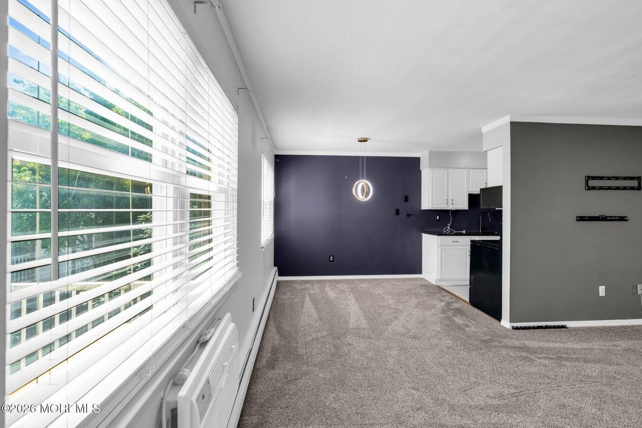 60 Manchester Ct #A - Photo 7 of 23