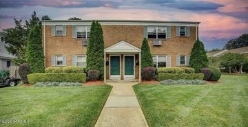 featured image of 728 Greens Ave #3