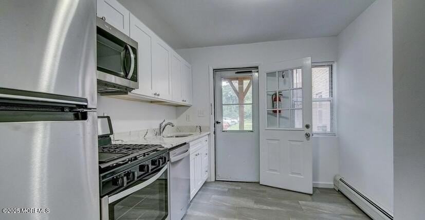 728 Greens Ave #3 - Photo 2 of 15
