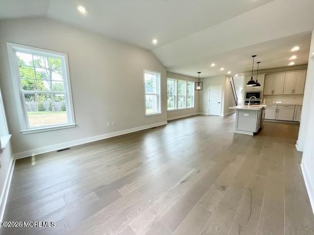 1 Beach Ct #25 - Photo 3 of 22