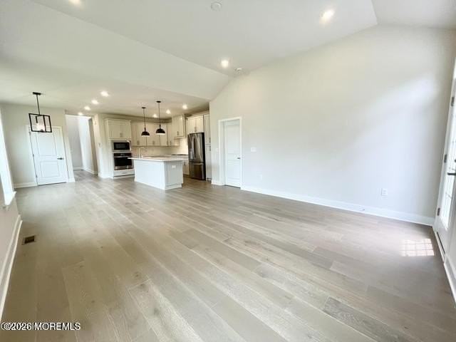 1 Beach Ct #25 - Photo 4 of 22