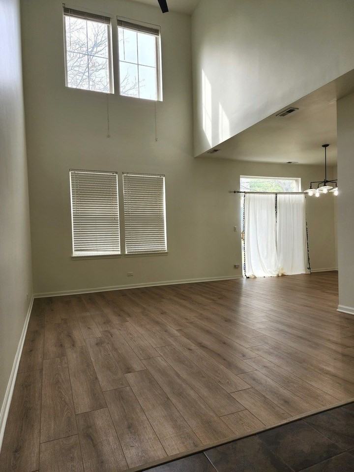 2884 Falling Waters Ln - Photo 2 of 24