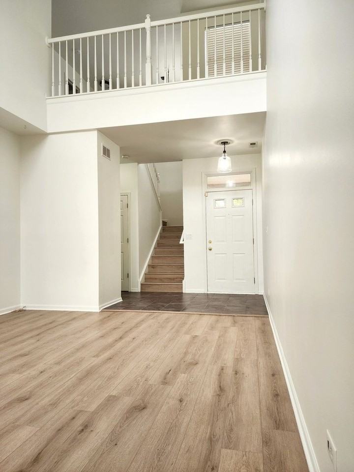 2884 Falling Waters Ln - Photo 3 of 24