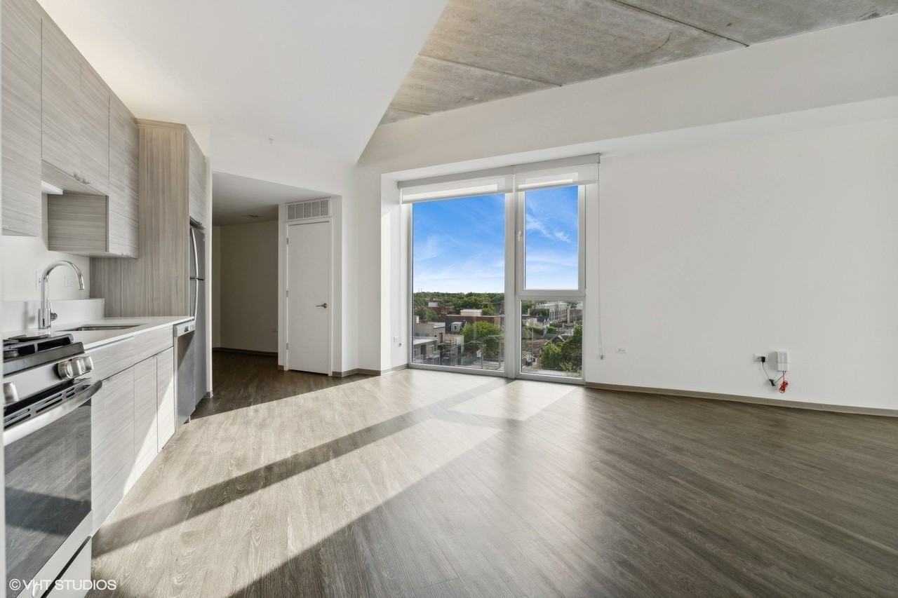 1920 N Milwaukee Ave #306 - Photo 4 of 19