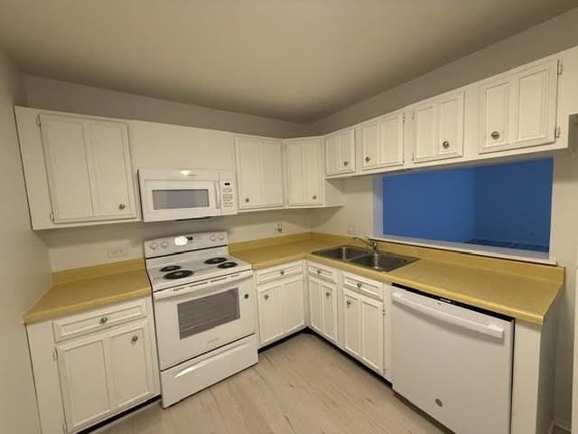 1265 N Sterling Ave #107 - Photo 5 of 10