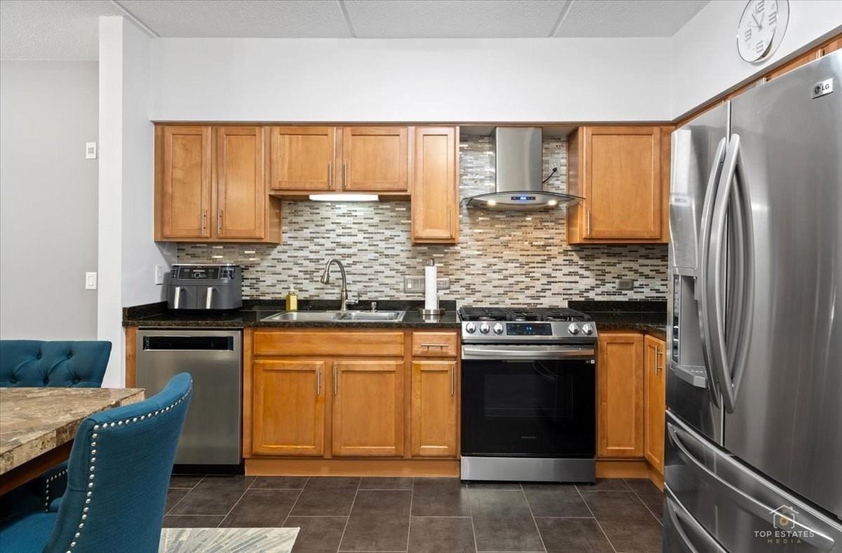 3501 Wellington Ct #203 - Photo 4 of 33
