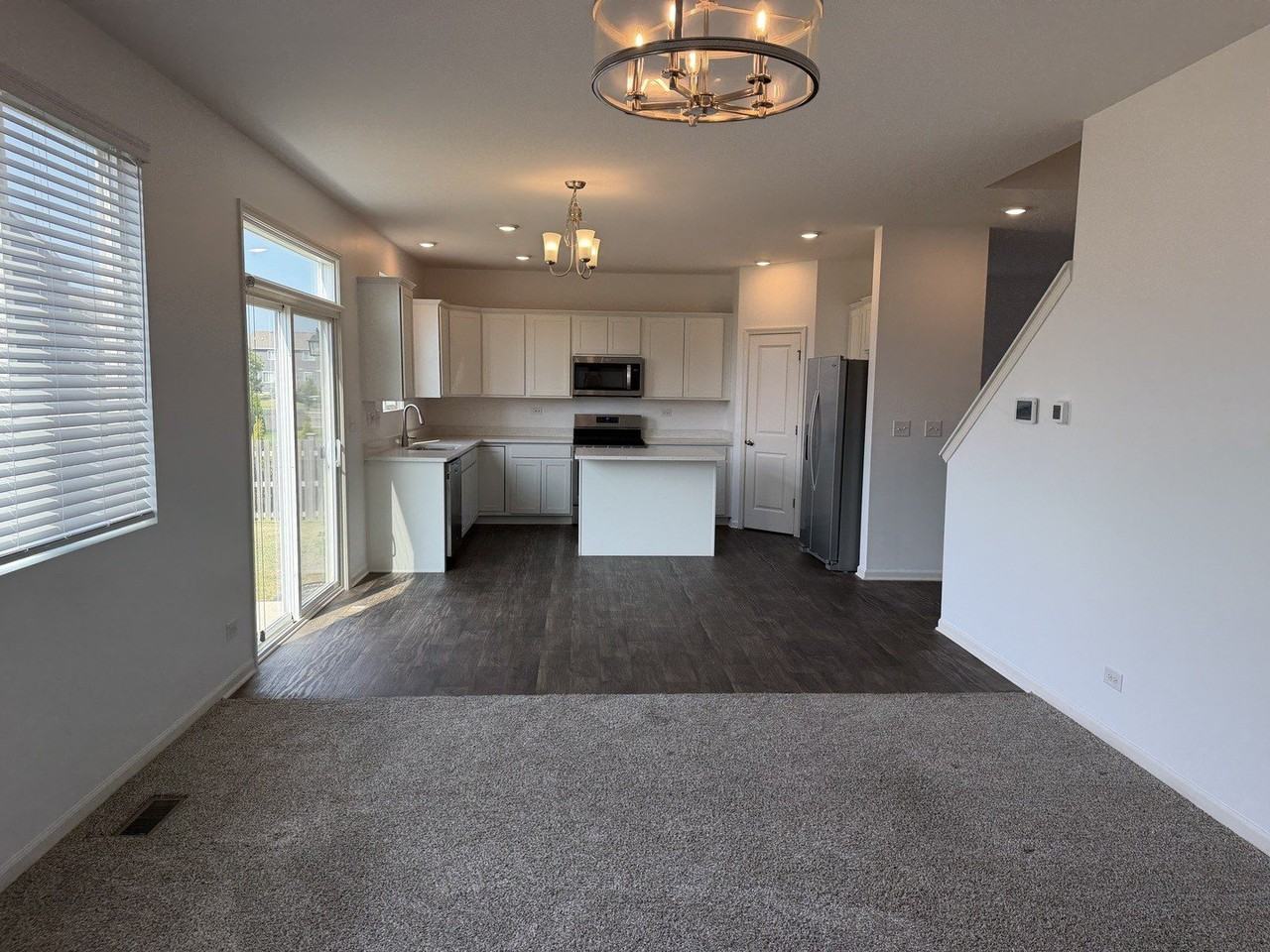 345 Hemlock Ln - Photo 4 of 19
