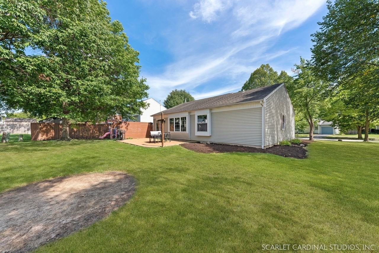 3120 Gresham Ln W - Photo 3 of 16