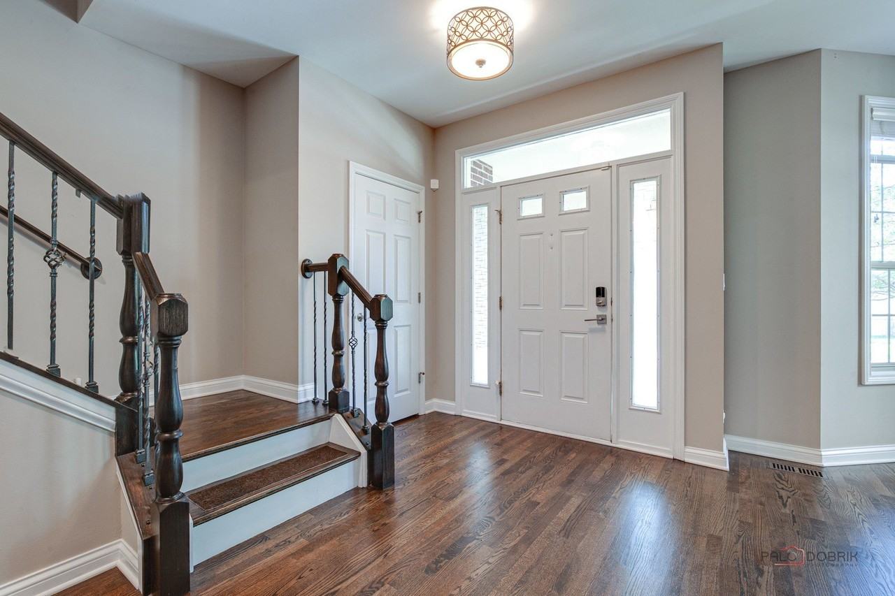 2460 Violet St #2460 - Photo 3 of 31