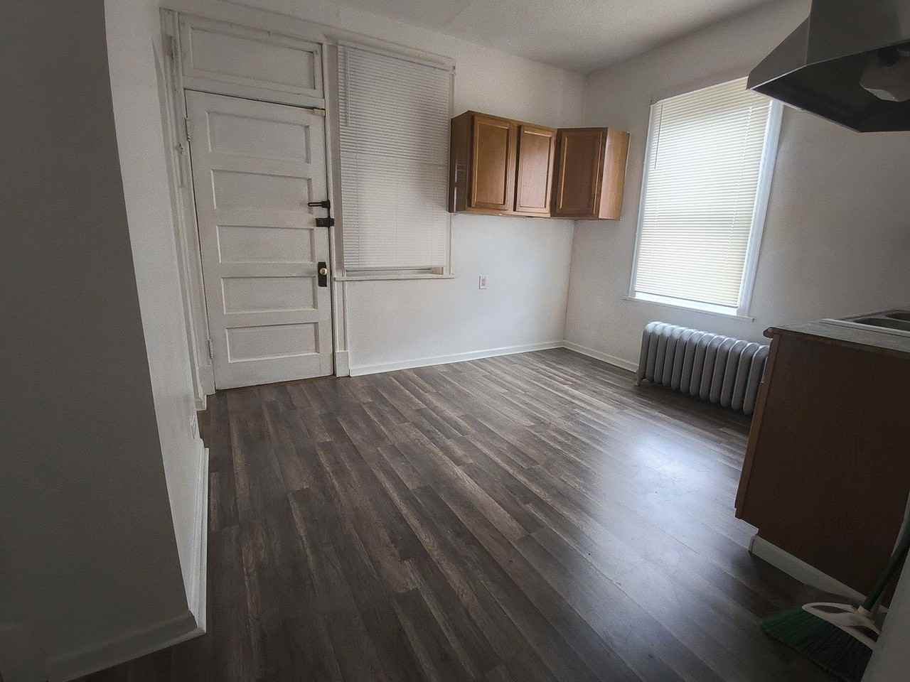 2542 W 64th St #1 - Photo 6 of 8