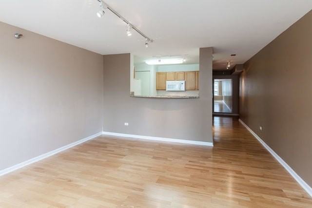 345 N La Salle Dr #2004 - Photo 3 of 11