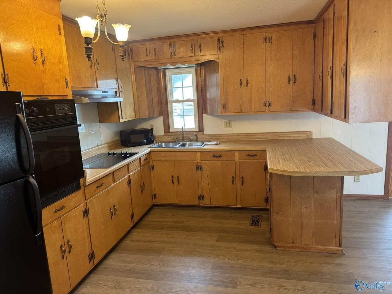 27839 Mooresville Rd - Photo 4 of 15