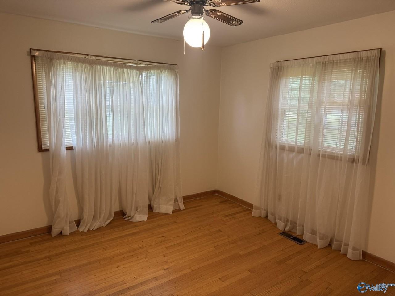 27839 Mooresville Rd - Photo 6 of 15