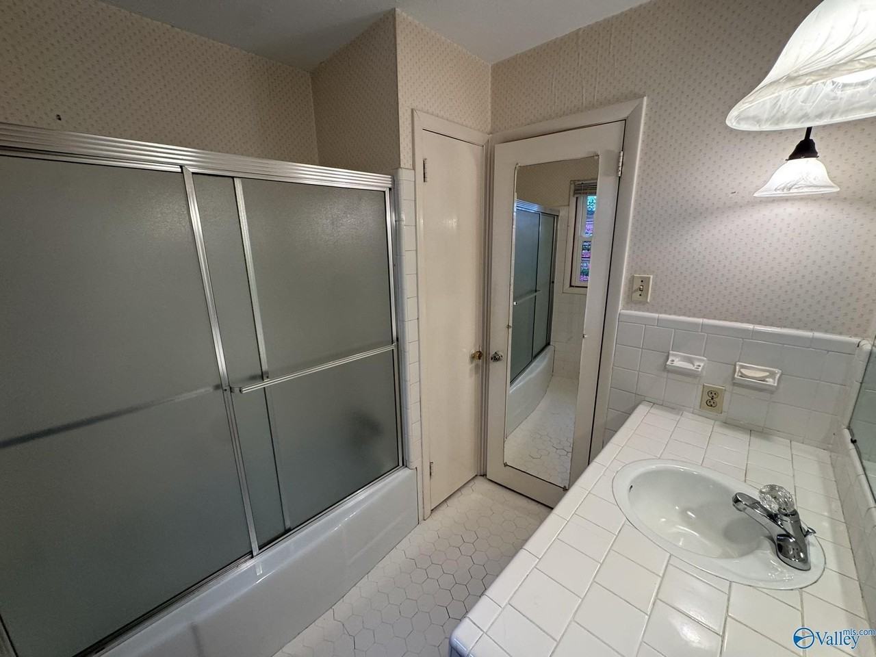 27839 Mooresville Rd - Photo 7 of 15