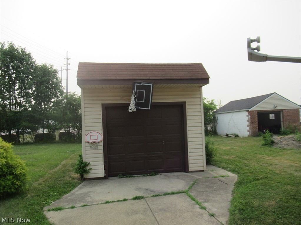 59 Sector Dr - Photo 3 of 32