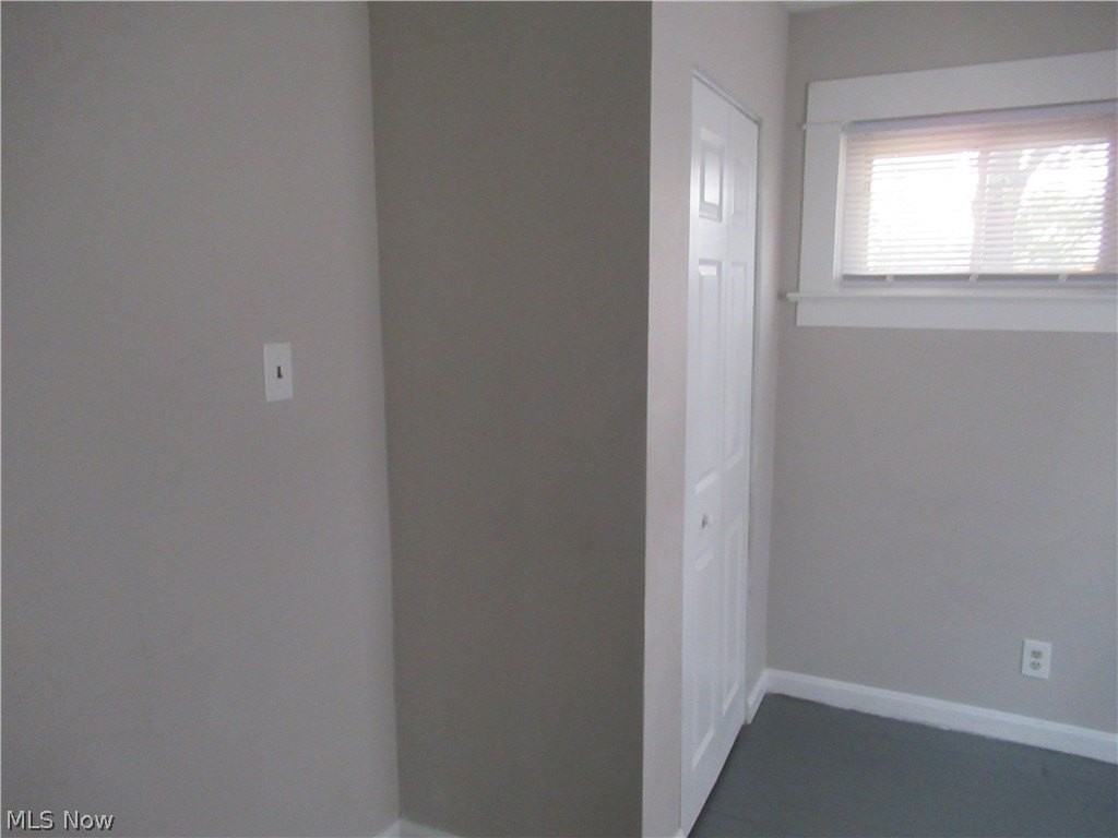 59 Sector Dr - Photo 7 of 32