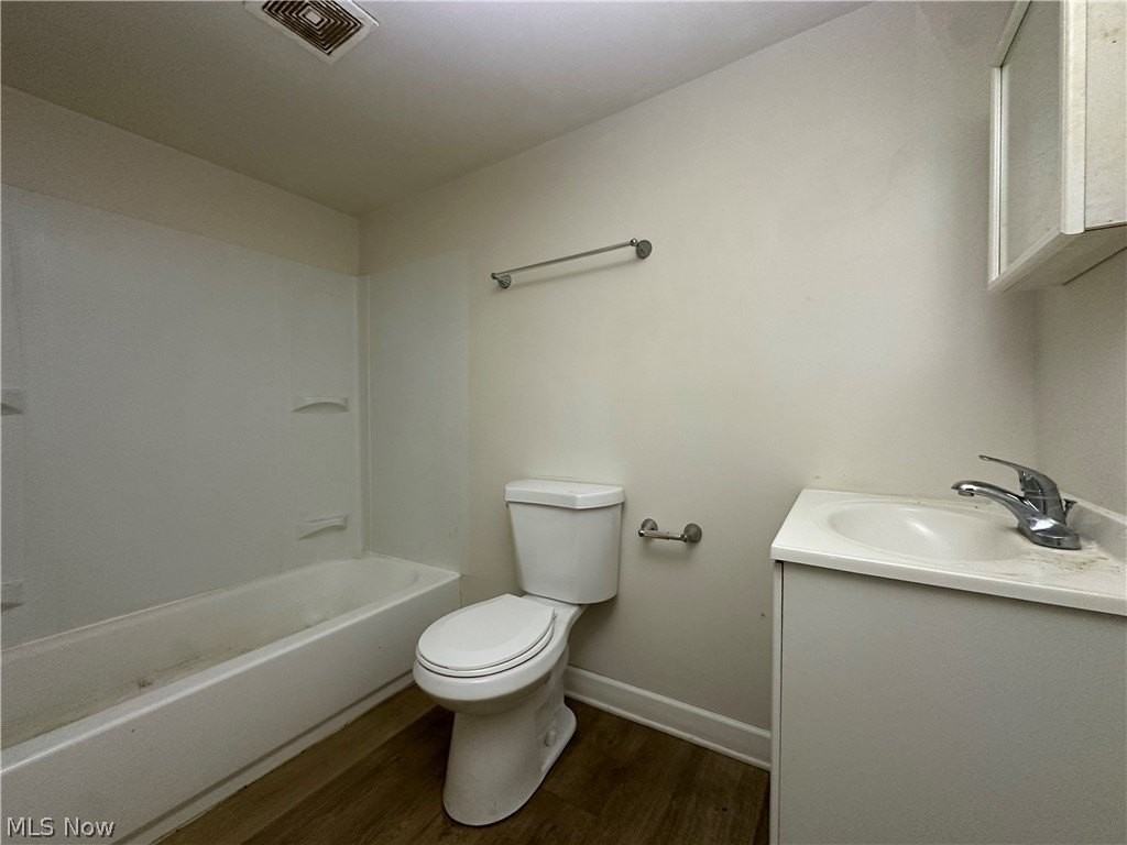 5885 Youngstown Hubbard Rd #6 - Photo 6 of 10