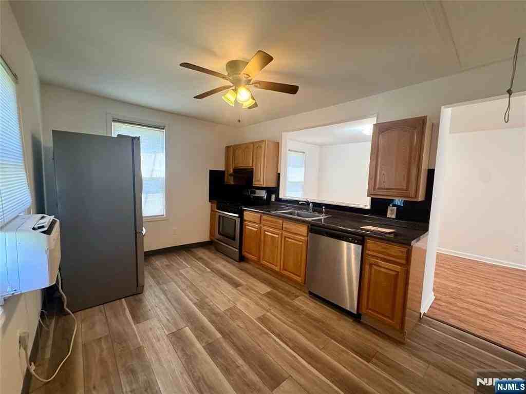 1 Cedar Ln - Photo 4 of 11