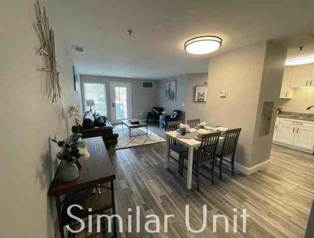 32 Cherry St #32-306 - Photo 3 of 12