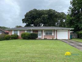 featured image of 11 Oak Ln