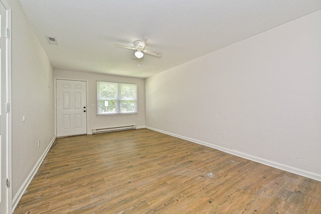 1119 Grady St #1 - Photo 5 of 23
