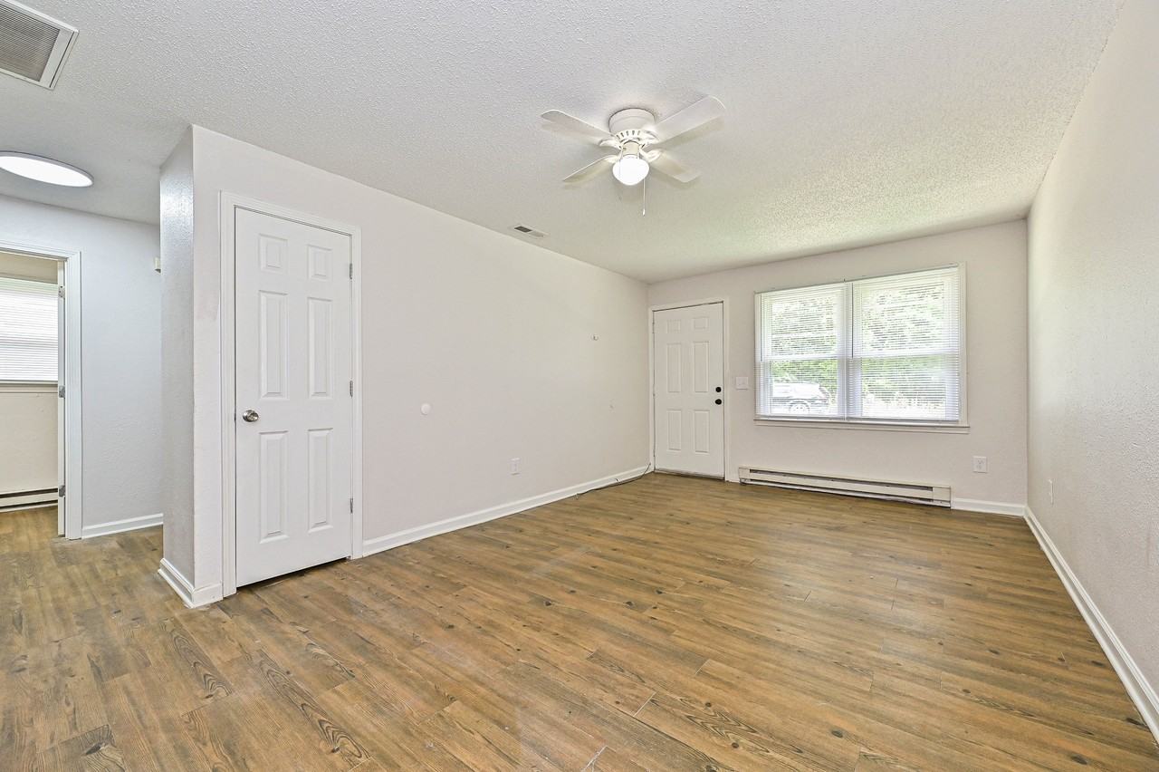 1119 Grady St #1 - Photo 6 of 23