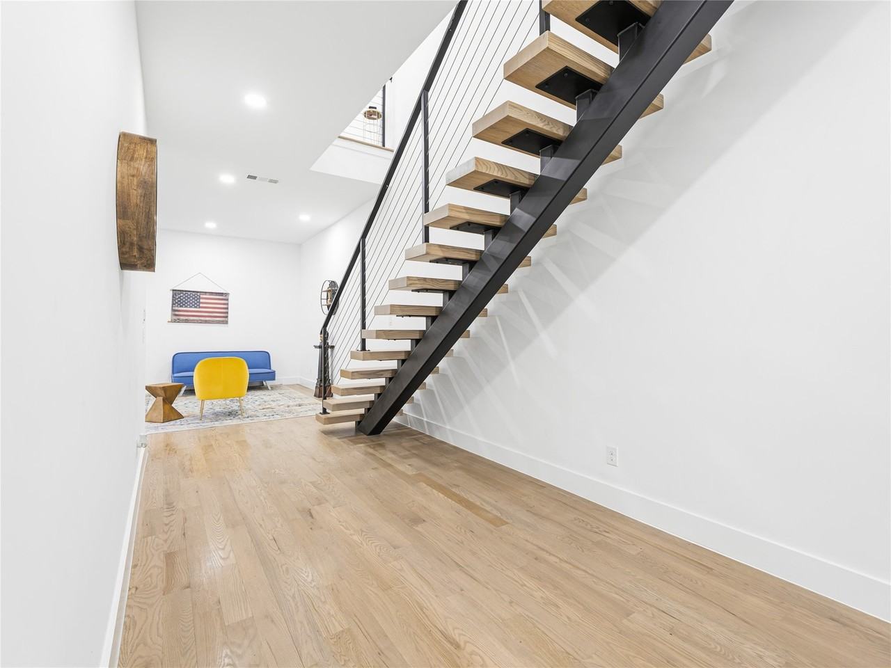 1521 N Haskell Ave - Photo 6 of 23