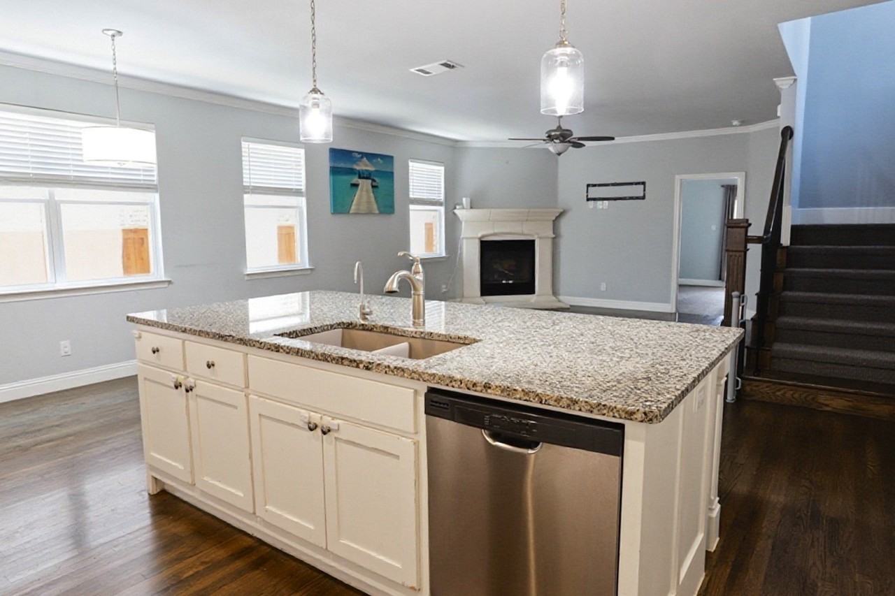 349 Kyra Ct - Photo 4 of 14