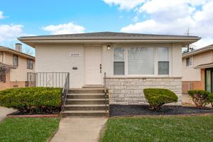 featured image of 14500 Van Buren St #1