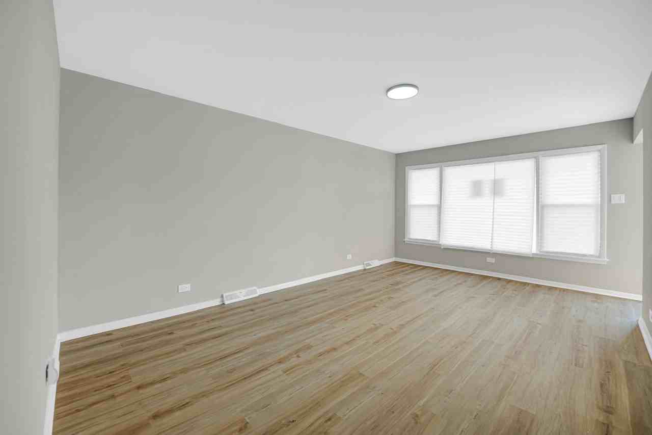 14500 Van Buren St #1 - Photo 7 of 20