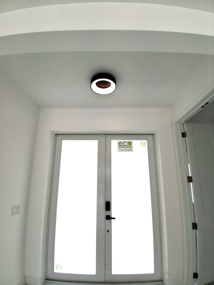 1523 Ne 19th Ave #1 - Photo 2 of 31