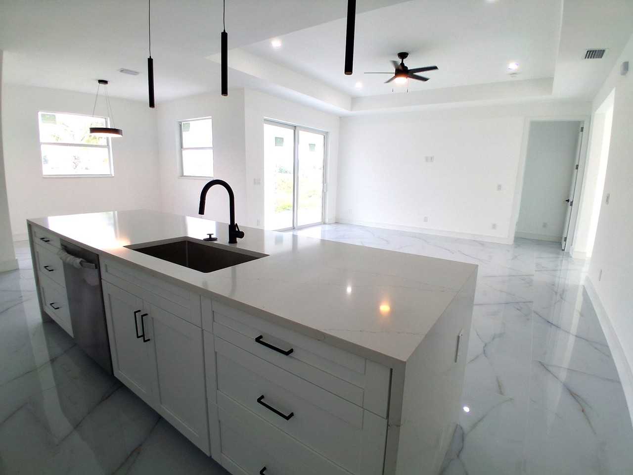 1523 Ne 19th Ave #1 - Photo 6 of 31